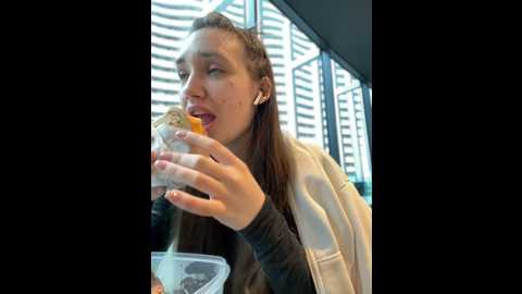holly_molii @ stripchat on 20241020