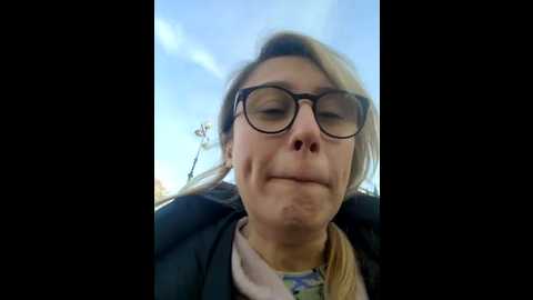 kate_risky @ stripchat on 20241020