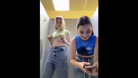littlebitchess @ stripchat on 20241020