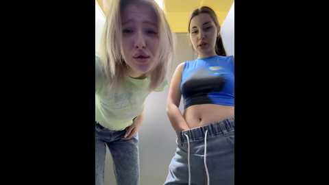 littlebitchess @ stripchat on 20241020