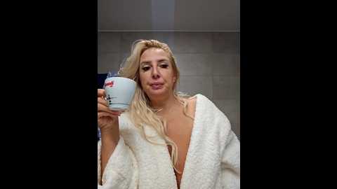 mariarichi_ @ stripchat on 20241020