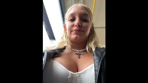 milkyy_wway @ stripchat on 20241020