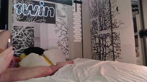 niki7377 @ stripchat on 20241020
