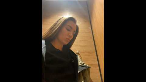 valenciashock @ stripchat on 20241020
