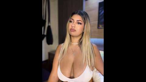 yaramoon_ @ stripchat on 20241020