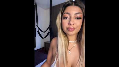 yaramoon_ @ stripchat on 20241020