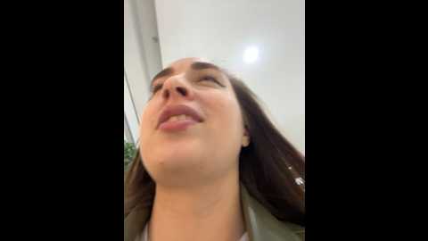 holly_play @ stripchat on 20241021