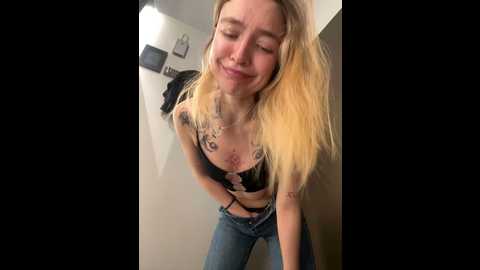 miss_elfie @ stripchat on 20241021