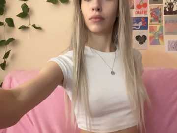 sweetie_blondie @ stripchat on 20241021