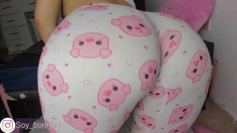 bonnie_moon @ stripchat on 20241022