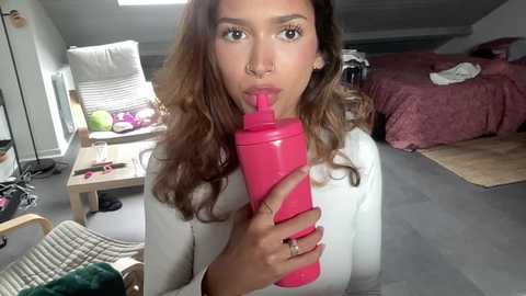 foxysnowball235 @ stripchat on 20241022