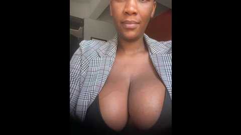giantclithpee @ stripchat on 20241022