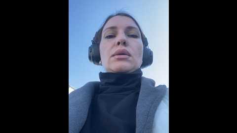 mila_dream69 @ stripchat on 20241022