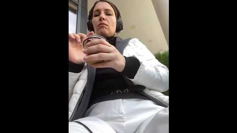 mila_dream69 @ stripchat on 20241022