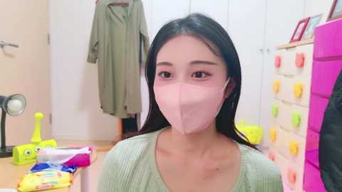 0o_momo_o0 @ stripchat on 20241023