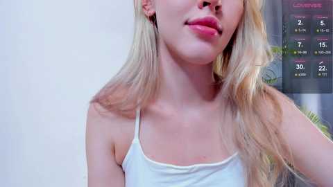 emydollyy @ stripchat on 20241023