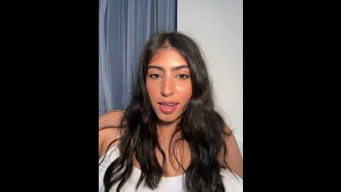 gaby_zahir_ @ stripchat on 20241023