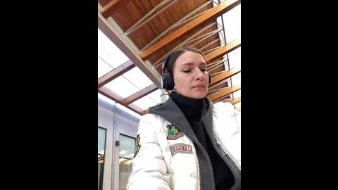 mila_dream69 @ stripchat on 20241023