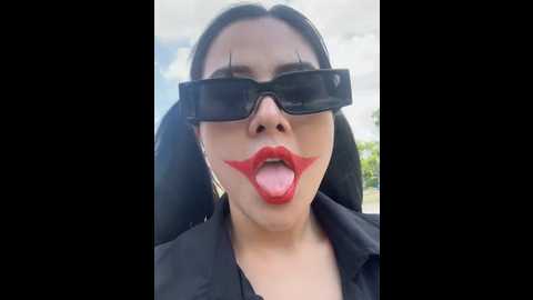 missvogue_010 @ stripchat on 20241023