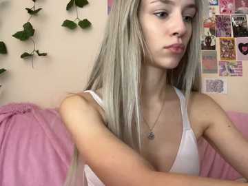 sweetie_blondie @ stripchat on 20241023