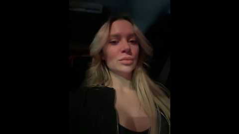 girls_mia @ stripchat on 20241024