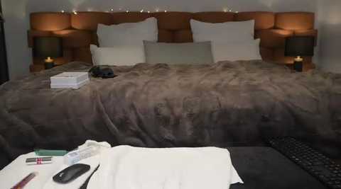 hotbella_ @ stripchat on 20241024