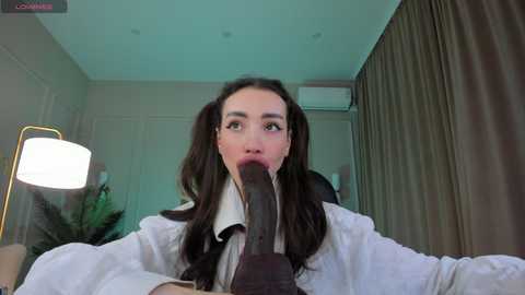 kriss_babe @ stripchat on 20241024