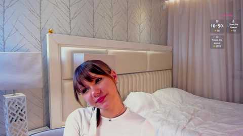 little_lolla18 @ stripchat on 20241024