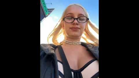 milkyy_wway @ stripchat on 20241024