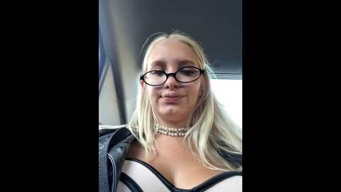 milkyy_wway @ stripchat on 20241024