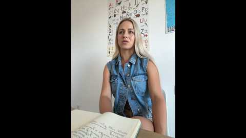 streetdoll @ stripchat on 20241024
