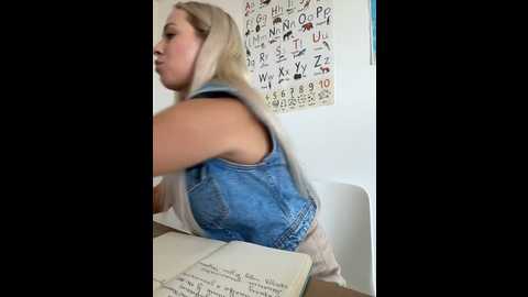 streetdoll @ stripchat on 20241024