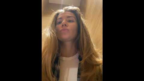 valenciashock @ stripchat on 20241024