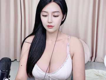 xixixi @ stripchat on 20241024