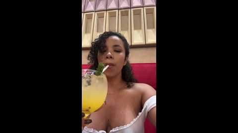 brunettexio @ stripchat on 20241025