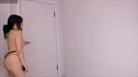 hee_young11 @ stripchat on 20241025