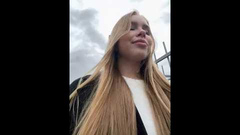 mur_girl @ stripchat on 20241025