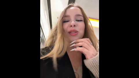 mur_girl @ stripchat on 20241026