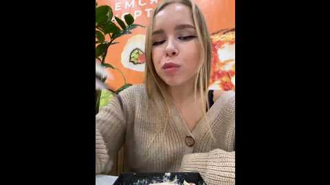 mur_girl @ stripchat on 20241026
