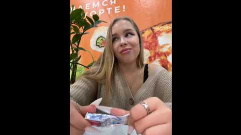 mur_girl @ stripchat on 20241026