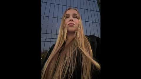mur_girl @ stripchat on 20241026
