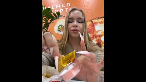 mur_girl @ stripchat on 20241026