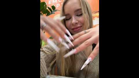 mur_girl @ stripchat on 20241026