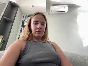 nura_n_sarah @ stripchat on 20241026