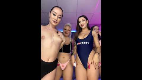rollinggirls @ stripchat on 20241026