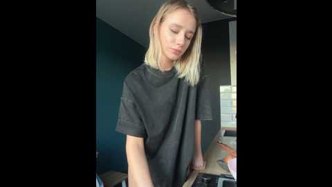 sssativa_model @ stripchat on 20241026