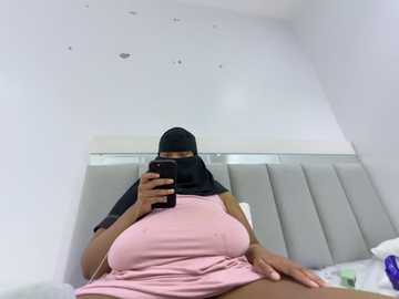 submissive_arab