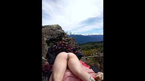 elnonoykeila77 @ stripchat on 20241027