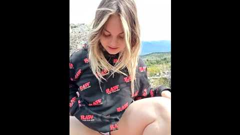 elnonoykeila77 @ stripchat on 20241027