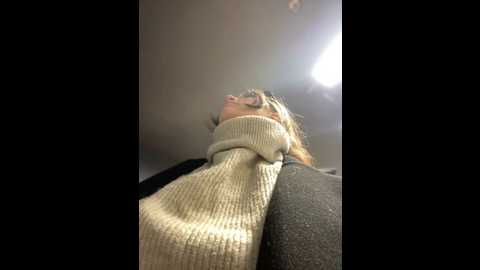 holly_molii @ stripchat on 20241027